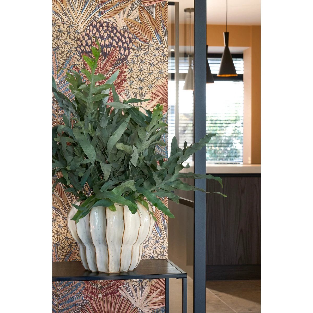 Flowerpot inside Altea White by Mica Decorations