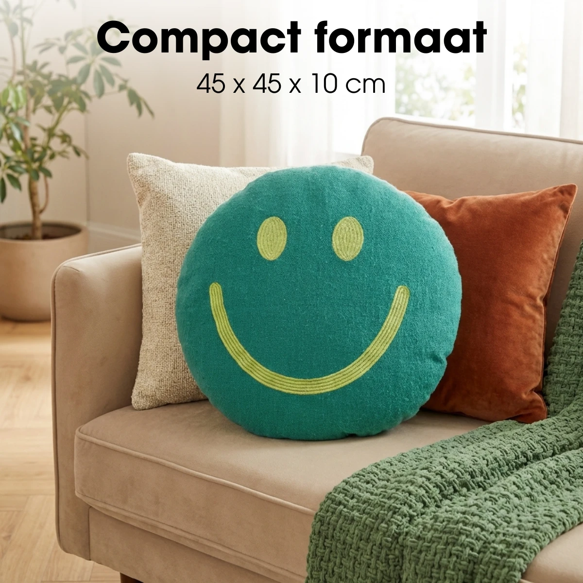 Decorative cushion Green by Mica Decorations